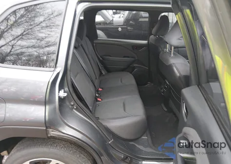 2025 Subaru Forester Premium Hybrid z USA, uszkodzony, nr VIN JF2SLSED2SH423935